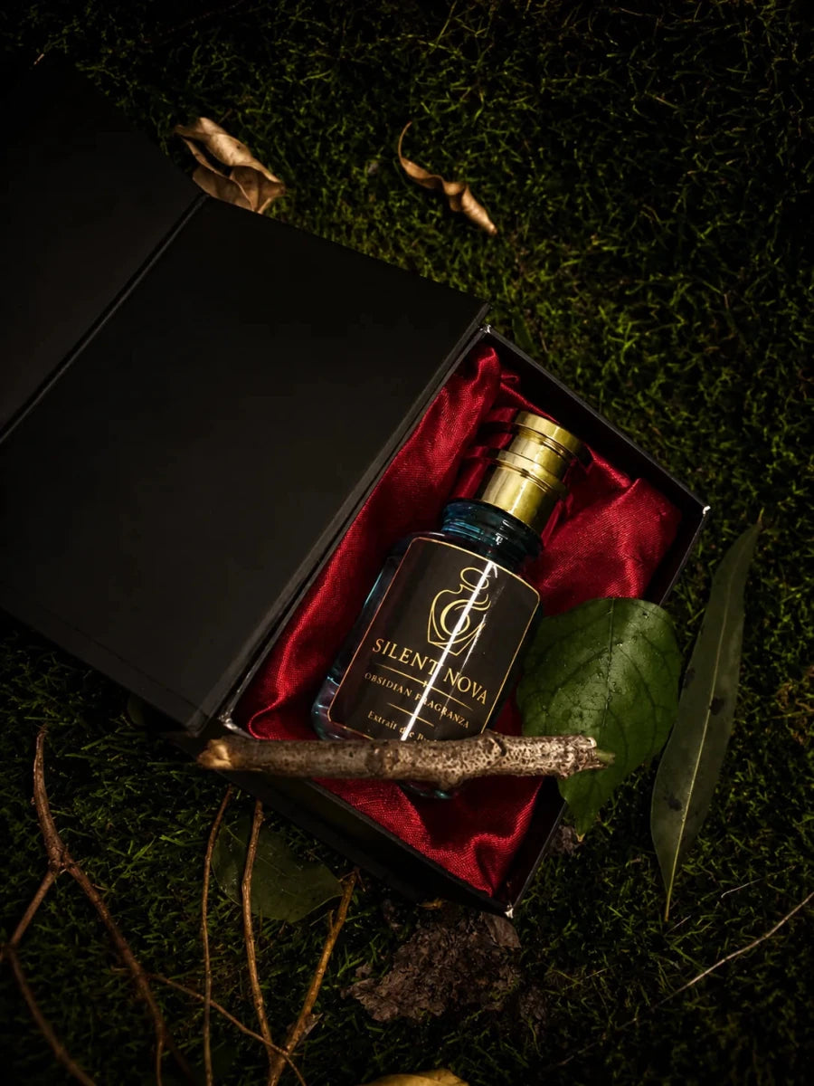 Silent Nova Extrait de Parfum unisex perfume